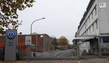 Rheinmetall-Chefs besuchen VW-Werk in Osnabrück