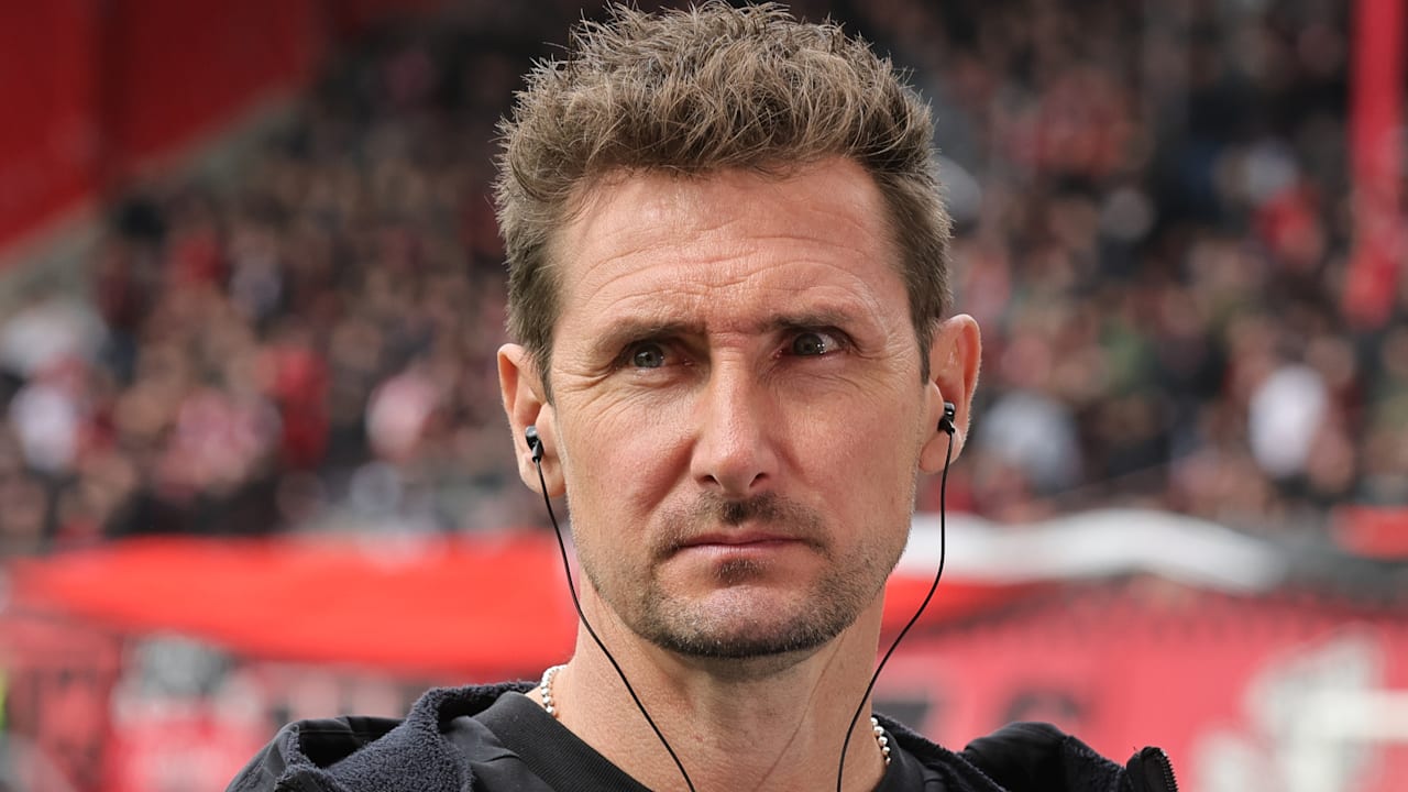 FCN: Club-Coach Miroslav Klose erklärt den fatalen Flick-Wechsel! | Sport