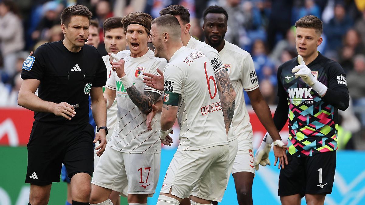 Augsburgs Wut berechtigt: DFB räumt ein: Elfmeter war gar keiner