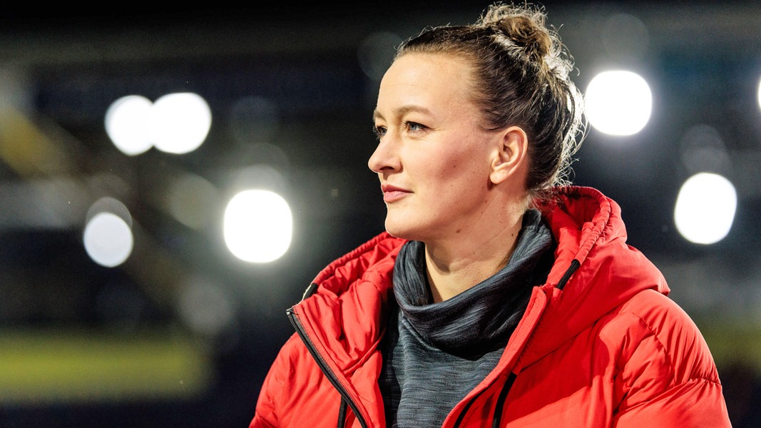 Almuth Schult verkündet Karriereende - Revolutionärin aus dem Wendland | NDR.de - Sport