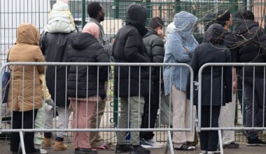 Regierung belohnt Migranten, obwohl sie ihre Identität nicht kennt | Politik