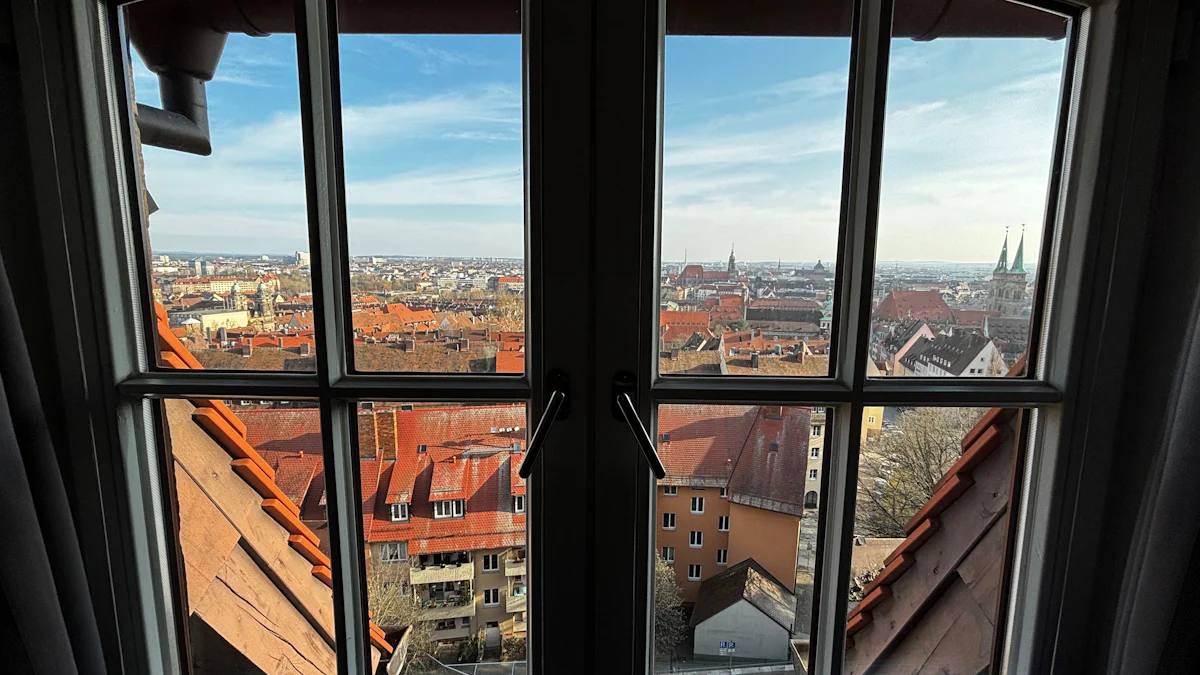 Kuriose Annahmen über Nürnberg: Die Kleinstadt und ihr Disney-Schloss - Bayern