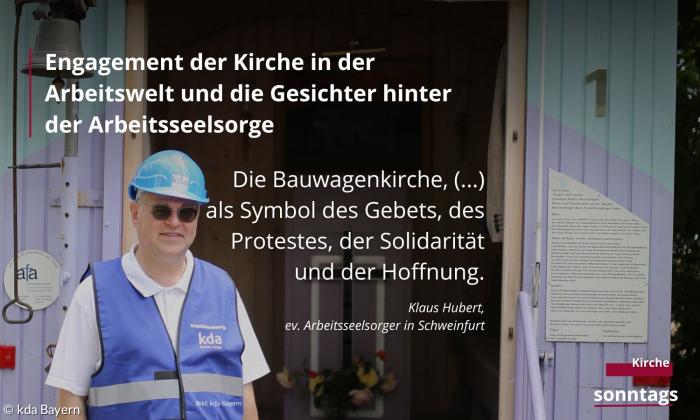 Ein Mann mit Bauhelm