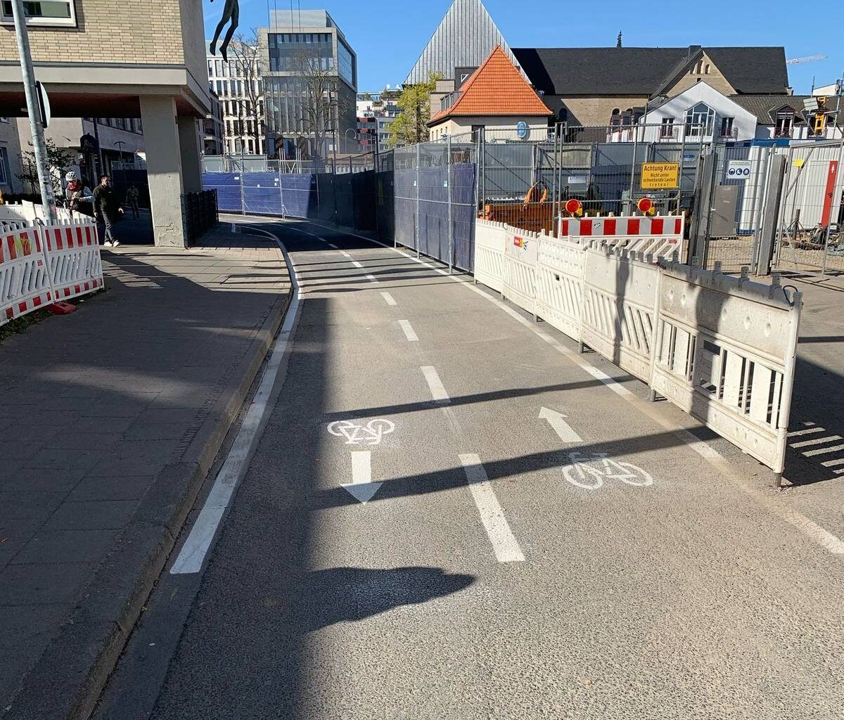 Wieder Platz für Räder am Waidmarkt
