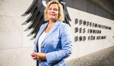Berlin: Regierung rechnet mit Anstieg der Gewalt durch Ausländer | Regional