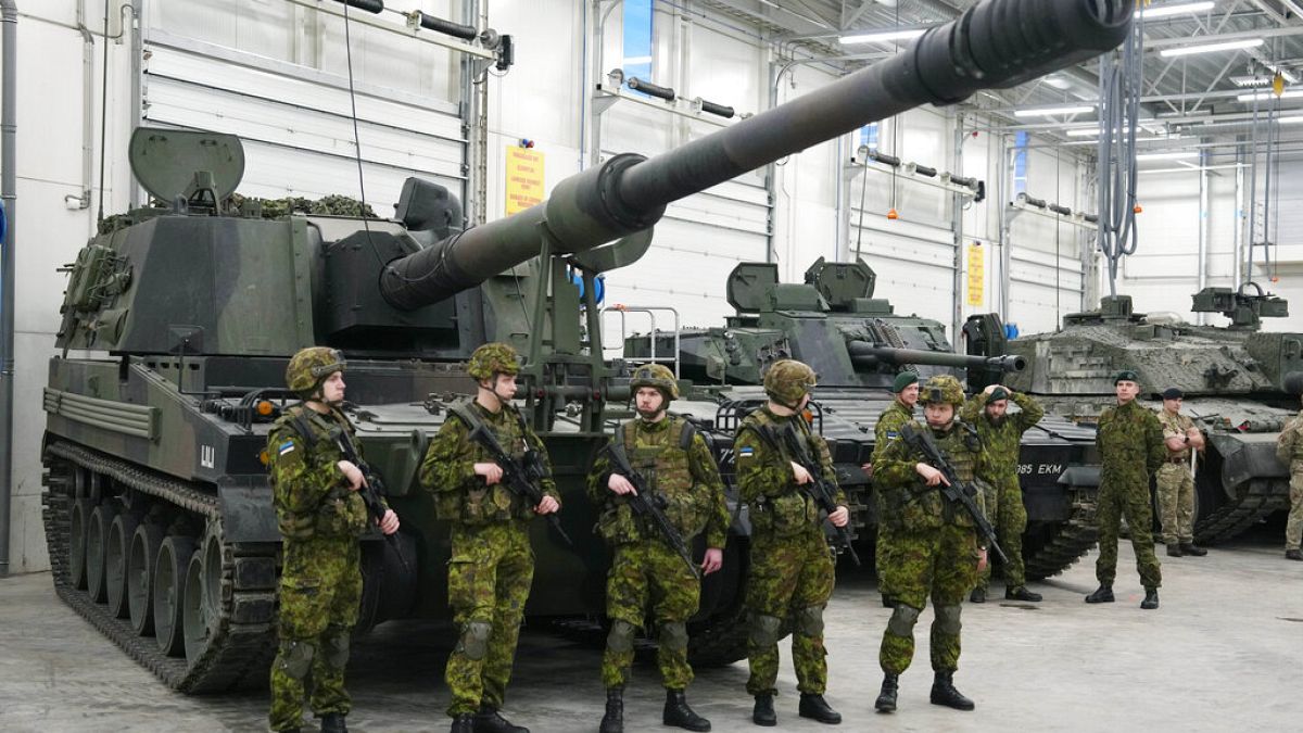 "REARM EUROPE": Wie will die EU ihre Aufrüstung finanzieren?
