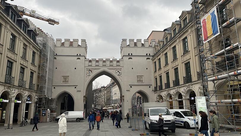 Toter am Münchner Stachus gefunden: Fall gibt der Polizei Rätsel auf