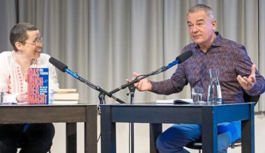 Ilija Trojanows „Das Buch der Macht“: Aromatisierte Erdnüsschen zum Weltuntergang