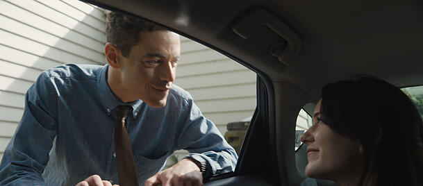 (L-R) Rami Malek als Heller and Rachel Brosnahan als Sarah in "Der Amateur".