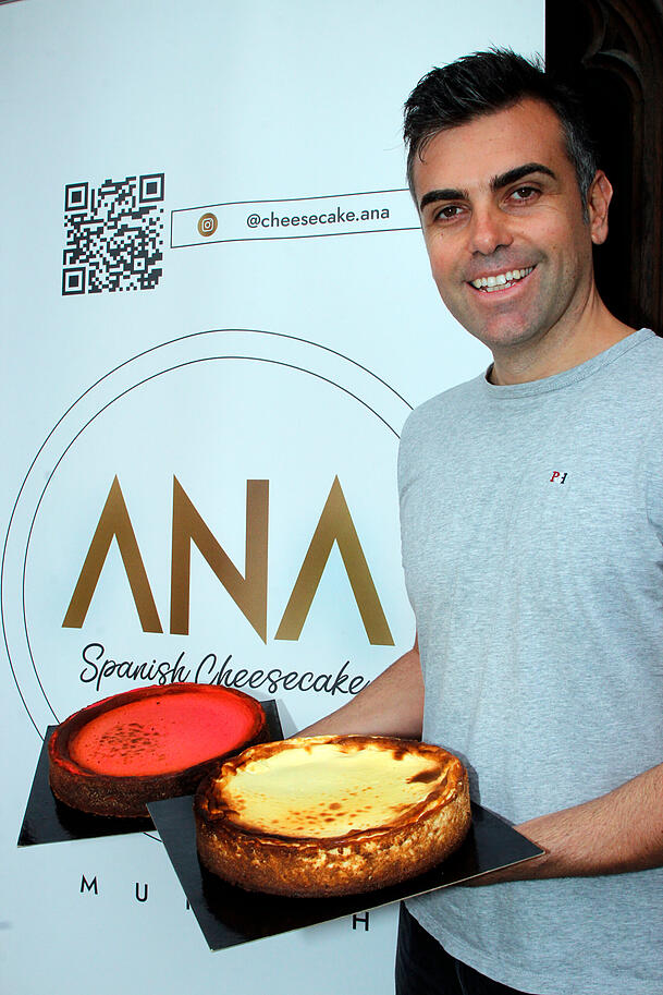 Davíd Sentis betreibt das Ana Spanish Cheesecake Pop-up.