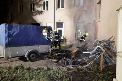 Anfang 2022 musste die Feuerwehr in Chemnitz zu einem Brand ausrücken, der auch die DITIB-Moschee in der Zieschestraße in Mitleidenschaft zog. Der Verein will jetzt umziehen und in einem Gebäude in der an der Bruno-Salzer-Straße unter anderem einen Gebetsraum einrichten.