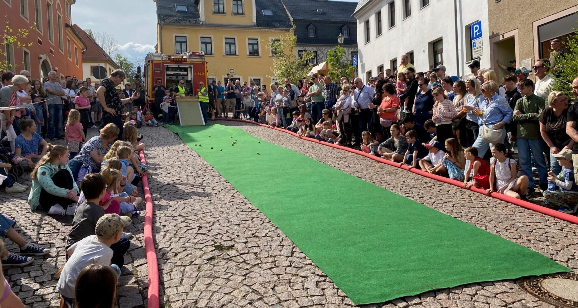 Warum beim Eierrollen in Augustusburg der Zufall entscheidet