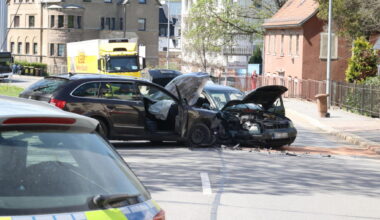 Drei Verletzte bei Frontal-Zusammenstoß in Chemnitz