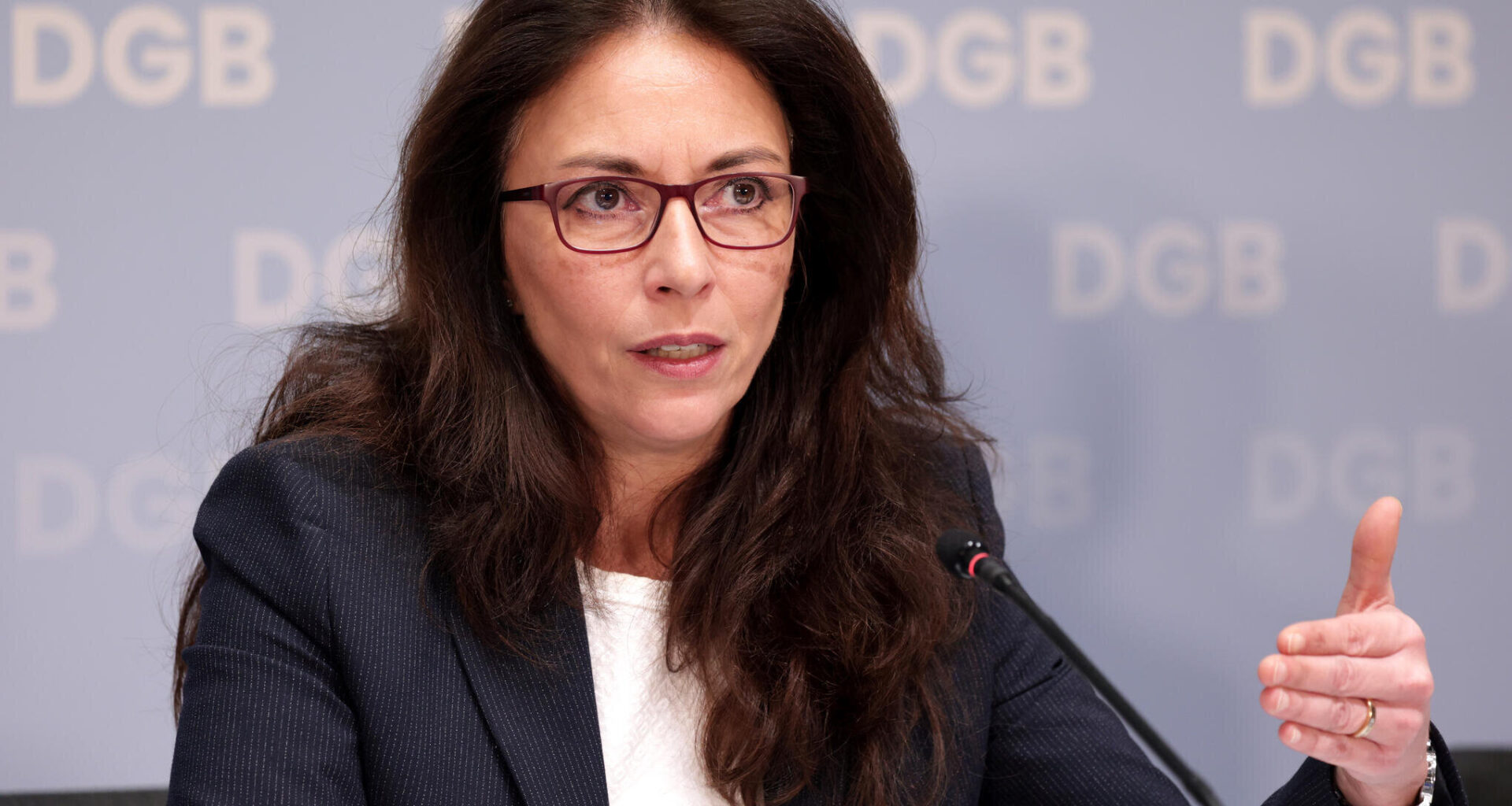 „Dort, wo Tarifverträge gelten, löst sich die Lohnlücke weitestgehend auf“