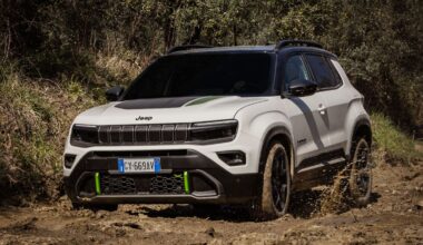 Elektrisch kraxeln gelernt: Jeep Avenger 4xe - kleinstes Allrad-SUV mit Automatik