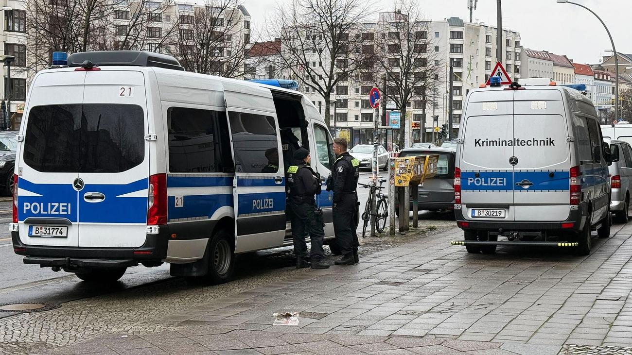 Kriminalität: Mensch in Berlin-Friedrichshain getötet - Mordkommission