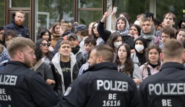„Gewaltbereite und vermummt“: EU-Bürger sollen nach Pro-Palästina-Protesten an der FU Berlin Deutschland verlassen