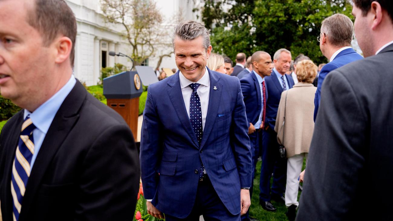 Signal-Chatgruppe: Pentagon startet Ermittlung gegen US-Verteidigungsminister Hegseth