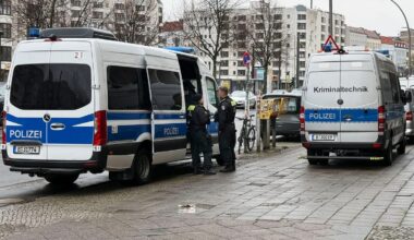 Tötung in Friedrichshain wirft weiter Fragen auf – lange Blutspur