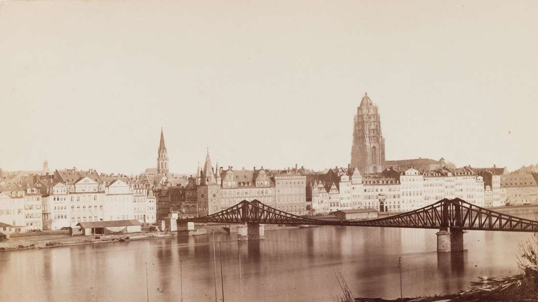 Blick über den Main mit Eisernen Steg. (1868-1871)