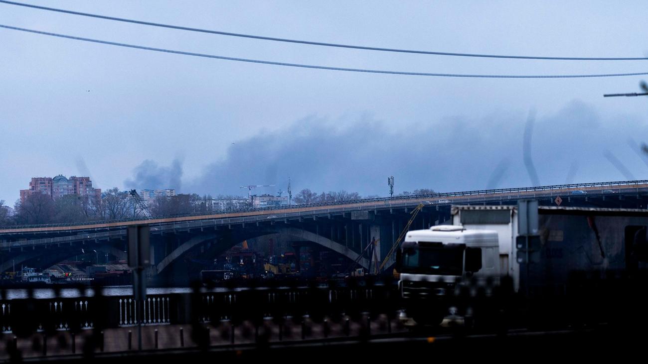 Krieg in der Ukraine: Ein Toter und Verletzte bei Raketenangriff auf Kiew