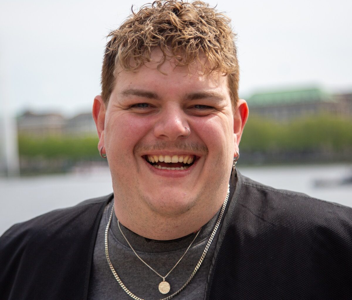 ISAAK ein Jahr nach Platz 12 beim ESC: Neue Single „i don’t know“, eigener Newsletter und Headliner-Tour