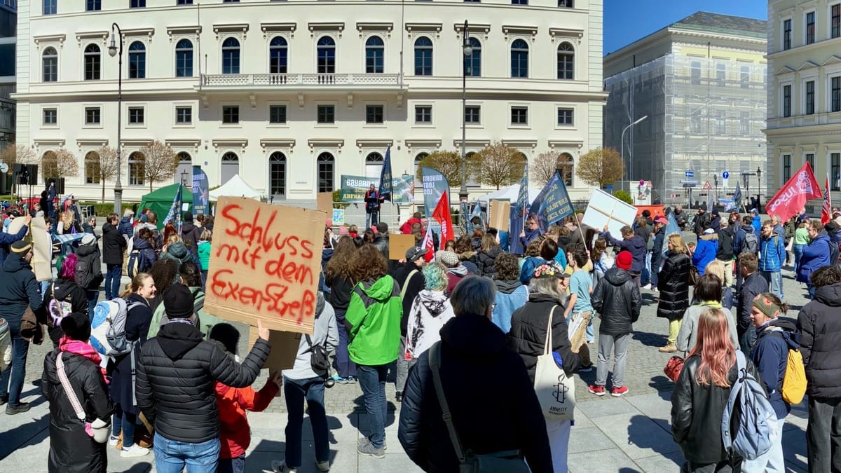 Schüler demonstrieren für Ende von Exen und Abfragen