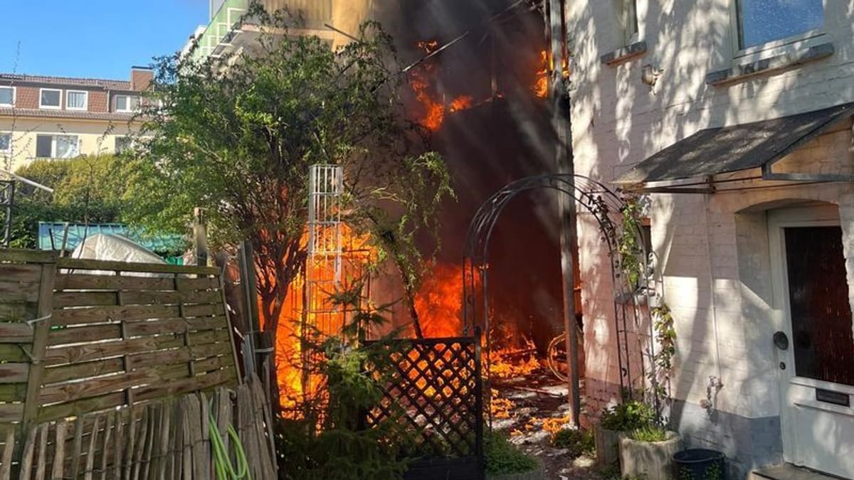 Essen: Mehrfamilienhaus nach Feuer unbewohnbar