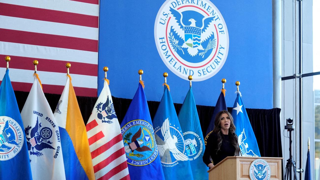 Der US-Überblick am Morgen: Rückholung von Abgeschobenem gestoppt, Ministerium fordert Kündigungen