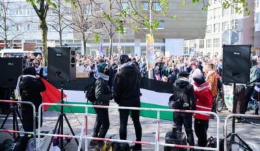 Hunderte protestieren gegen Ausweisung von Palästina-Aktivisten