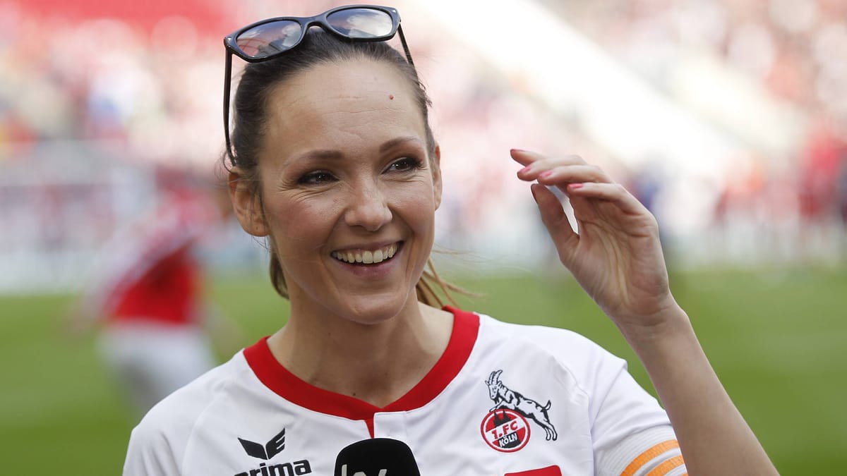 1. FC Köln "rettet" Komikerin – wegen Bayern-Sticker