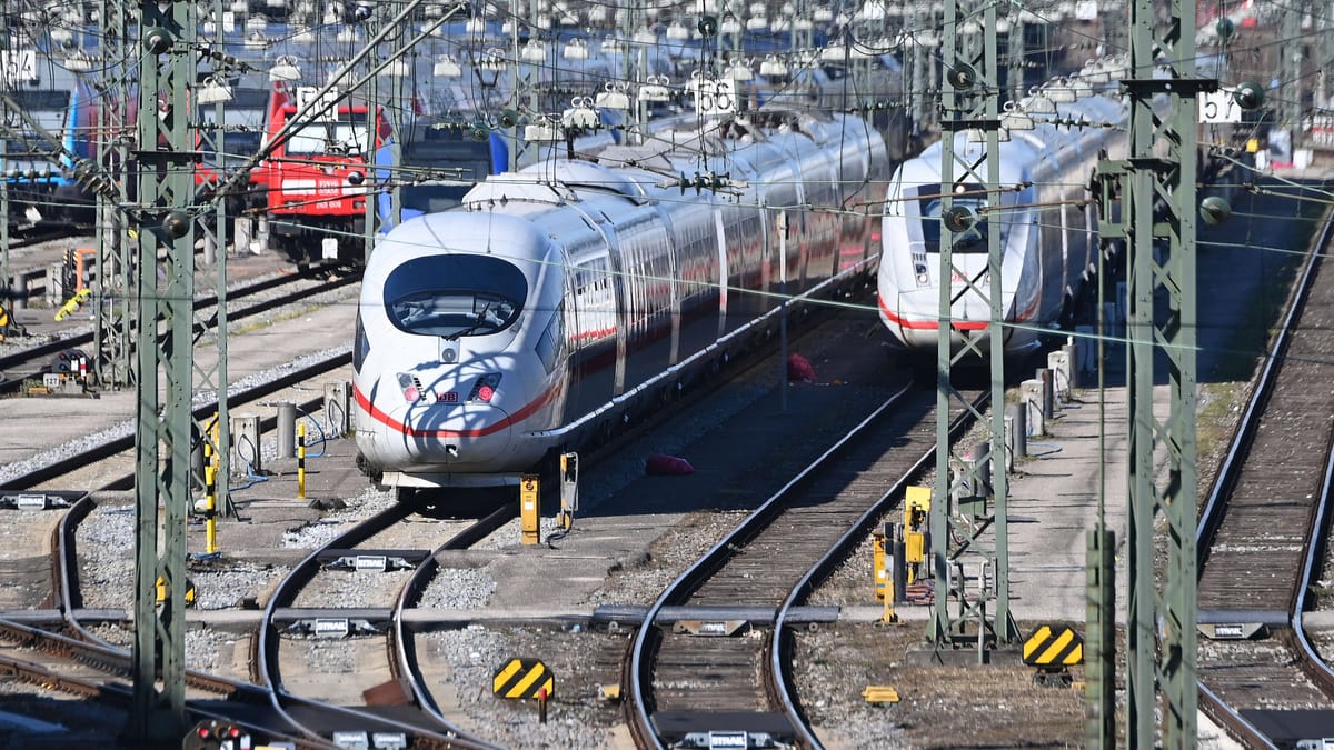 Strecke Nürnberg-Erfurt nach Brandanschlag gesperrt