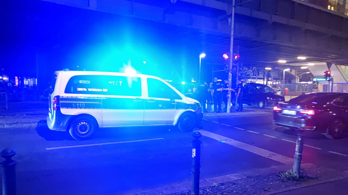 Mann niedergestochen und lebensgefährlich verletzt