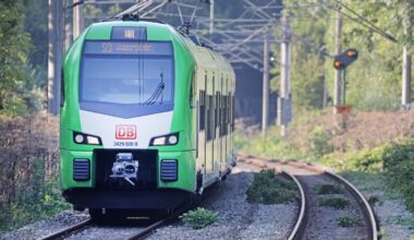 Auf dem Weg zum Essener Hauptbahnhof: S-Bahn kollidiert mit Einkaufswagen