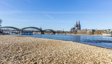 Rheinpegel fällt weiter – starke Einschränkungen für Schifffahrt