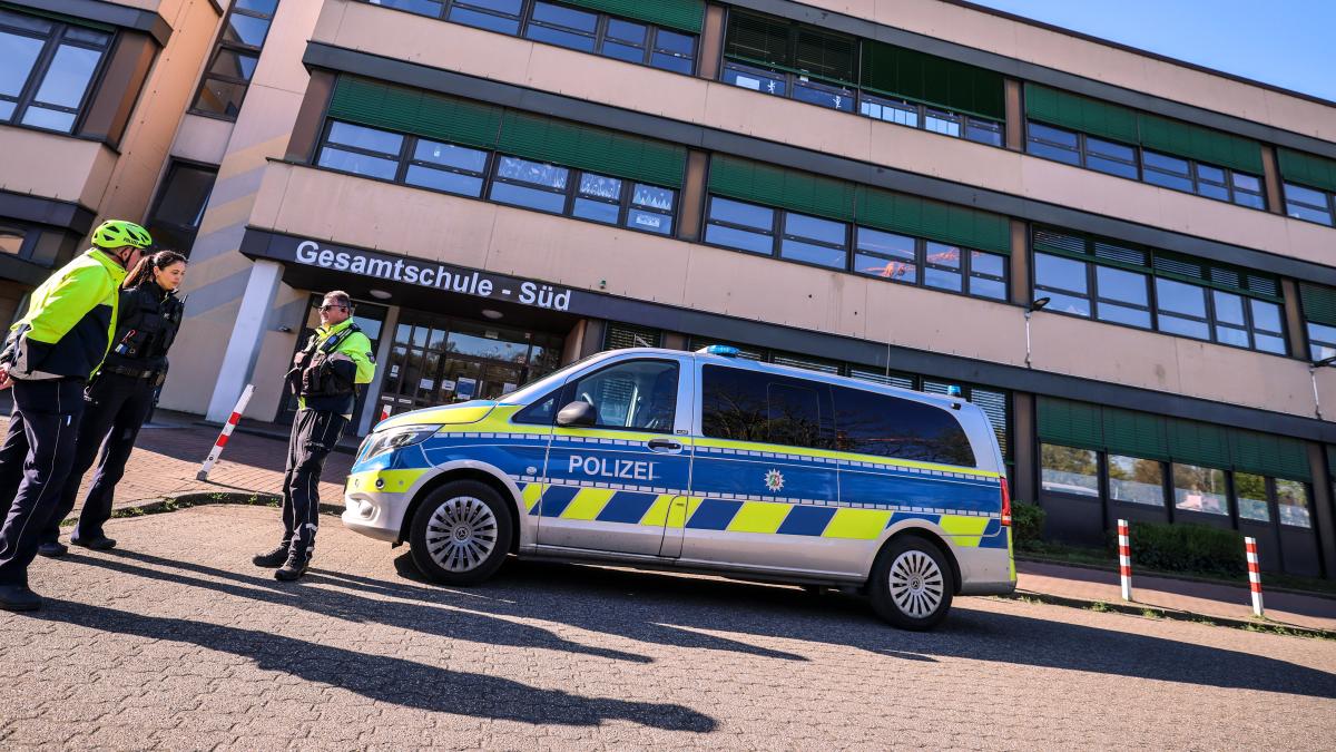 NRW: 20 Duisburger Schulen mussten schließen – Autor mehrerer Drohschreiben sorgt für Verwirrung