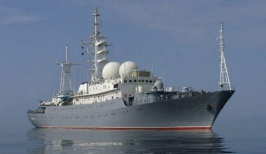 Russisches Spionageschiff vor Irland aufgetaucht