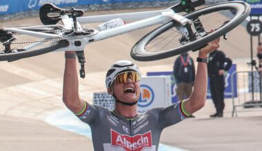 Radrennen: Mathieu van der Poel gewinnt Paris-Roubaix