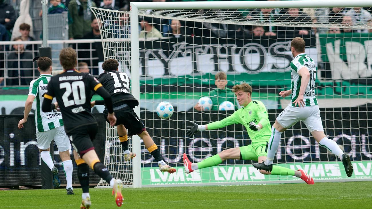2. Bundesliga: Münster erkämpft 1:1 gegen Karlsruhe