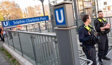 Angriff in U-Bahn: Angeschossener Verdächtiger stirbt nach Messerangriff in Berlin