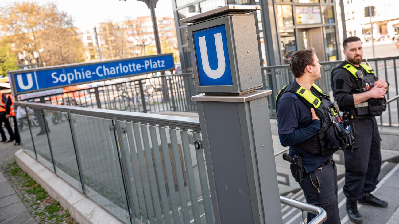 Angriff in U-Bahn: Angeschossener Verdächtiger stirbt nach Messerangriff in Berlin