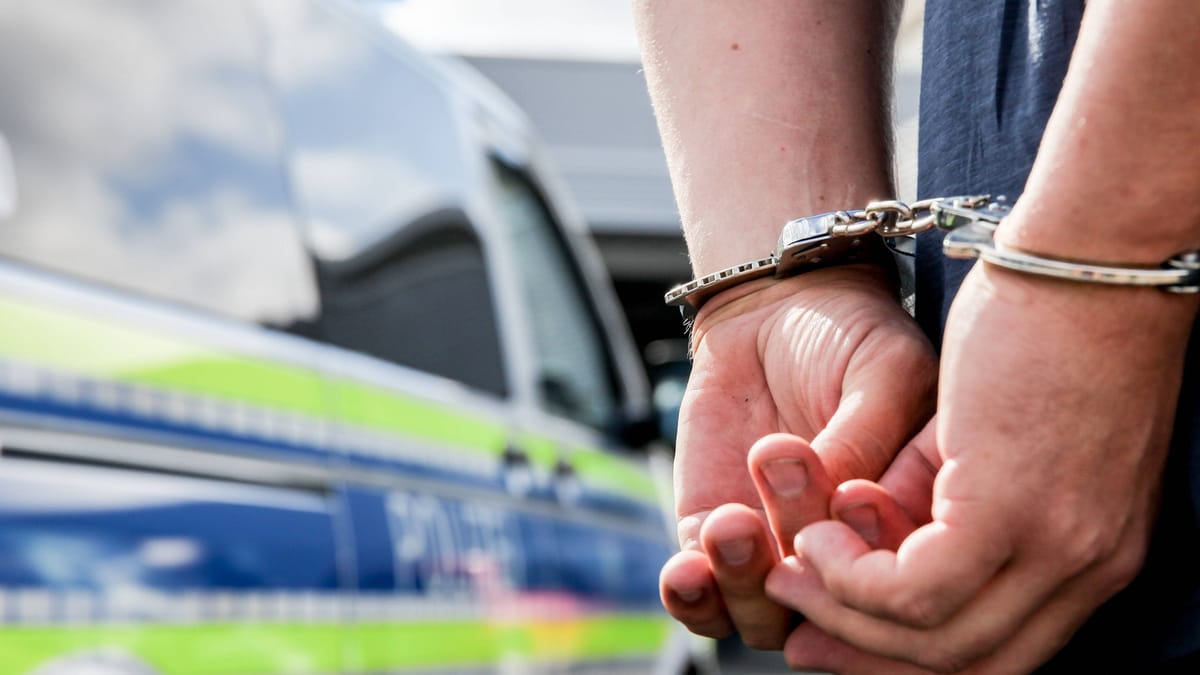 Nazi-Parole in Biergarten – Polizei greift am Dutzendteich ein