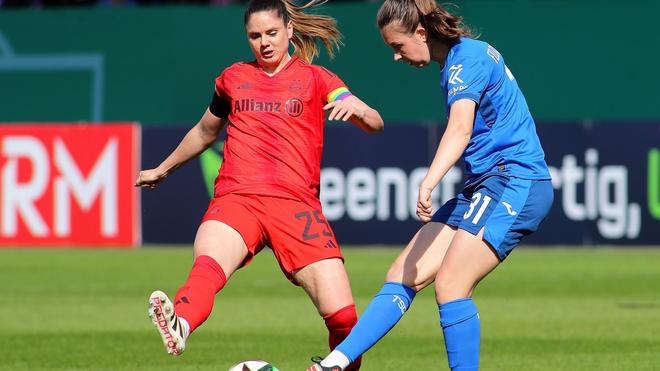 Fußball: Wechsellt innerhalb der Bundesliga nach Essen: Jana Feldkamp