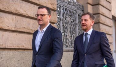 AfD: CDU-Politiker unterstützen Spahns Vorschlag für anderen Umgang mit AfD