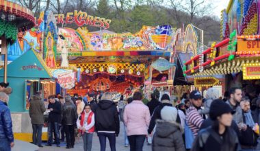 Osterkirmes in Düsseldorf: Feuerwerk und 40-Meter-Kettenflieger