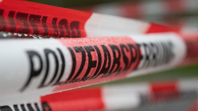 Ungelöster Kriminalfall: Es gibt einen DNA-Reihentest im drei Jahre alten Fall von einem toten Baby in Dresden. (Symbolbild)