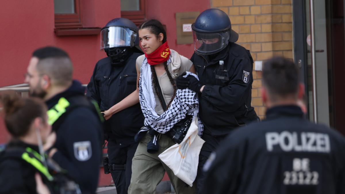 Berlin: Polizei räumt Uni-Hörsaal nach Besetzung durch propalästinensische Aktivisten