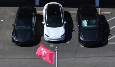 Justiz: Tesla wegen angeblich manipulierter Kilometerzähler verklagt