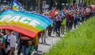 Friedensbewegte trotzen Kritik von Ukraine-Anhängern