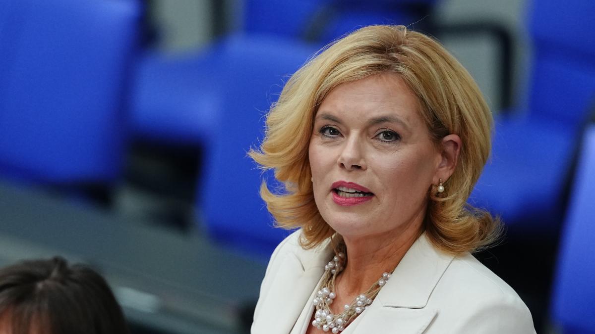 Julia Klöckner findet Kirchen zu politisch: „Stellungnahmen wie eine NGO“